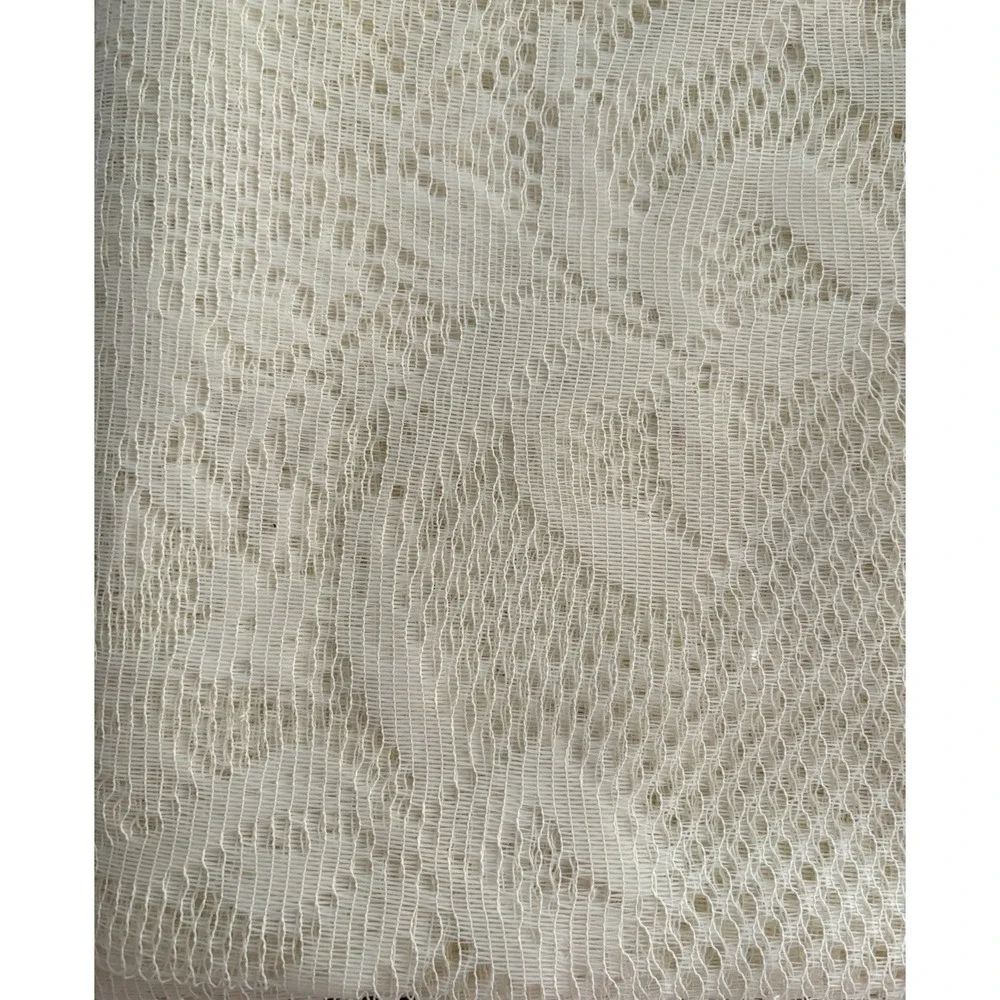VTG Lace Tablecloth Cream With Pattern Throughout -Cottage Core Design 72